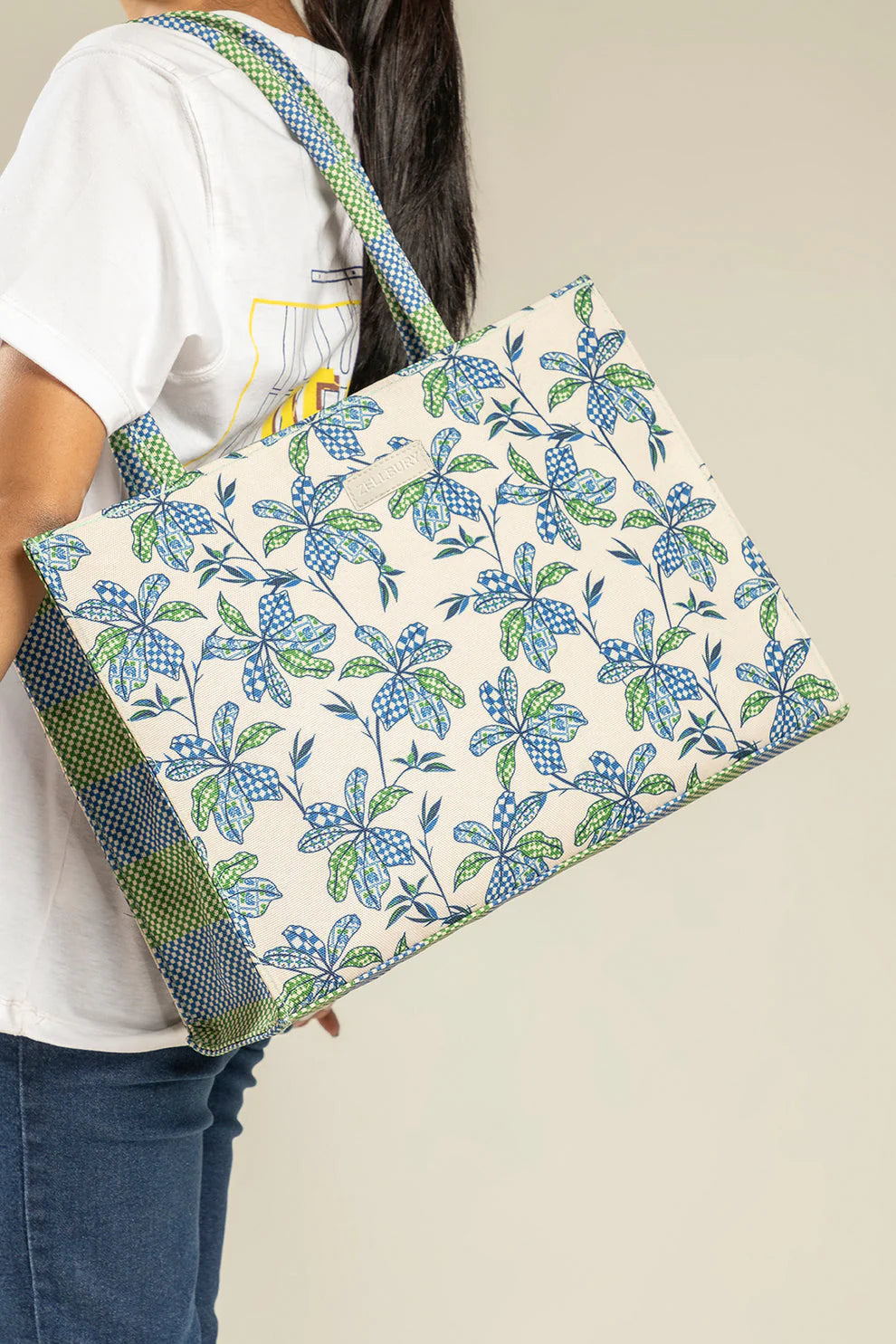 CANVAS TOTE 017
