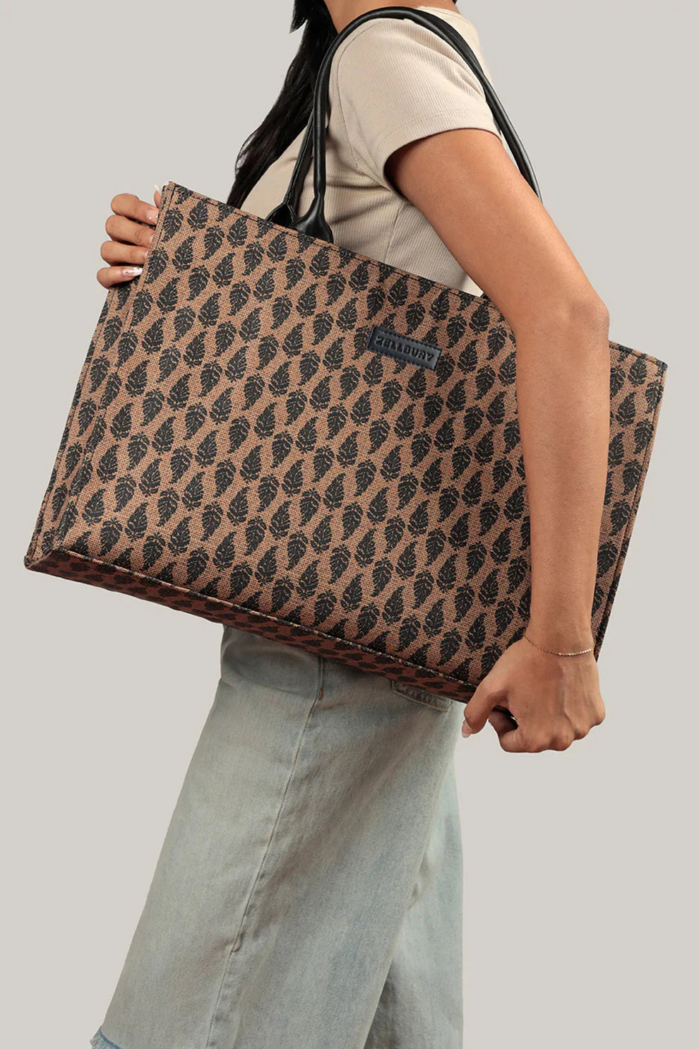 CANVAS TOTE 012