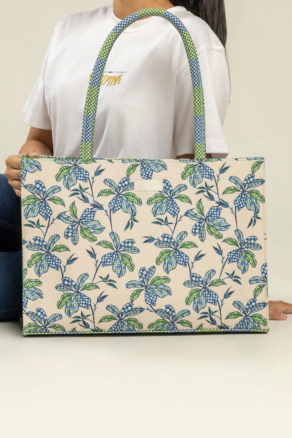 CANVAS TOTE 017
